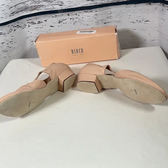 Bloch women’s Grecian dance shoes - Picture 2 of 4